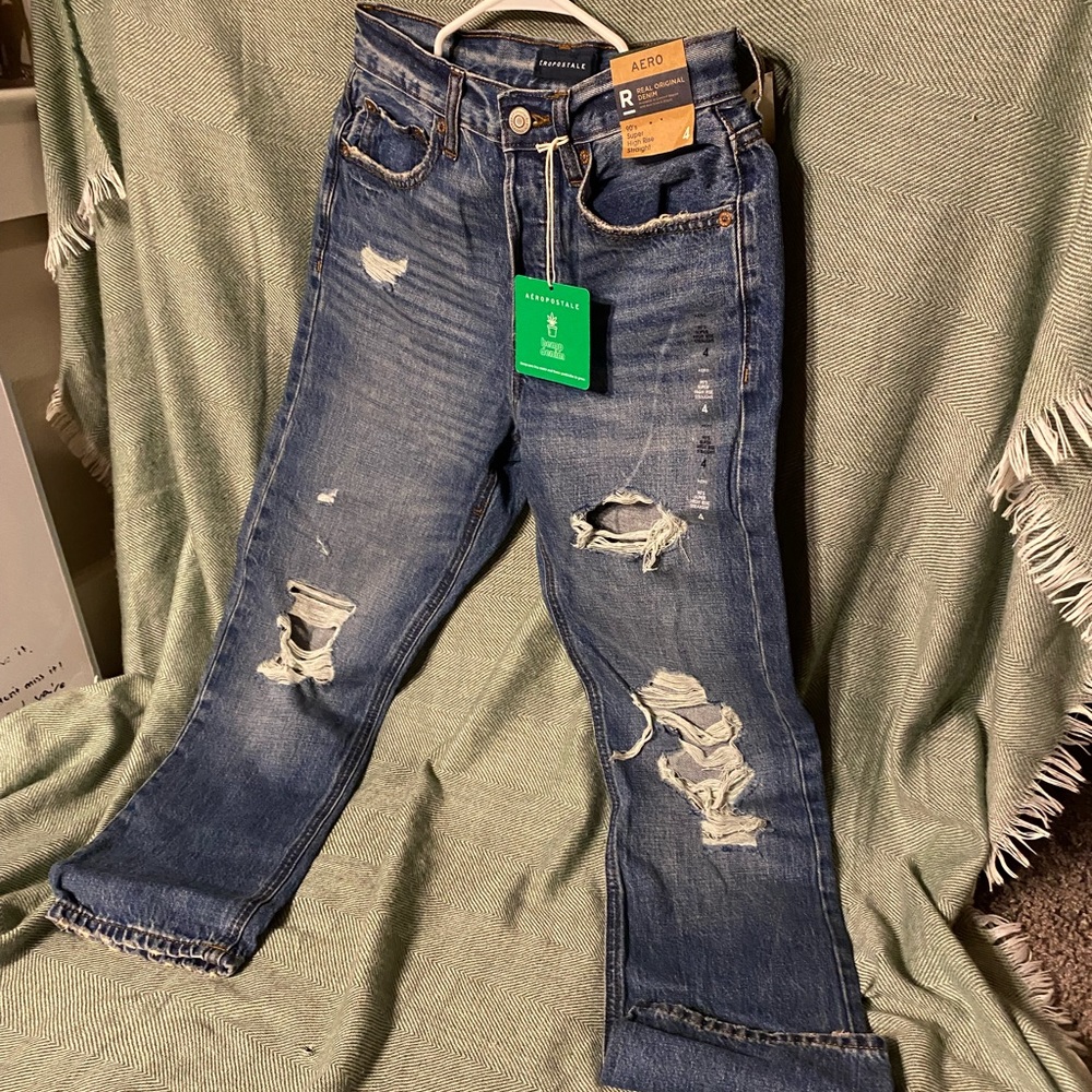 Brand new, with tags Aeropostale mom jeans, 90s super high rise straight cut!